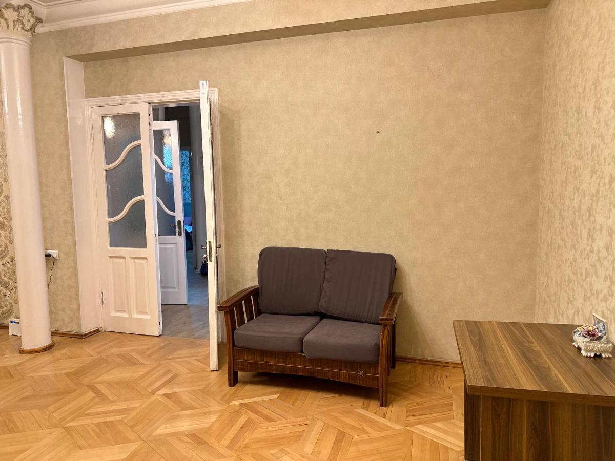 4 Bedroom Suite Apartment Ln Tbilisi City Dış mekan fotoğraf