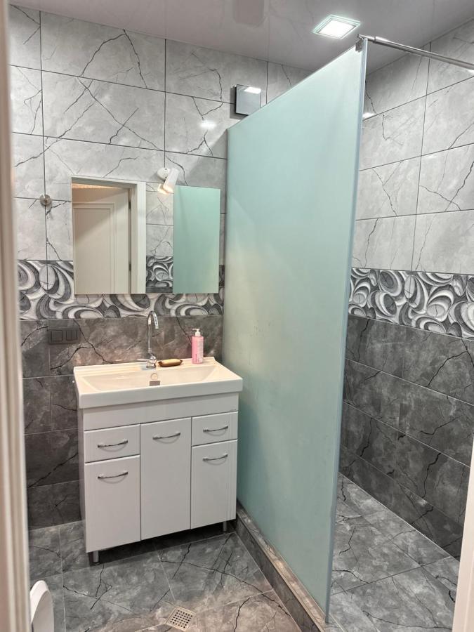 4 Bedroom Suite Apartment Ln Tbilisi City Dış mekan fotoğraf